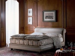 Caravaggio, Lujo clsico de la cama tapizada, una habitacin de hotel