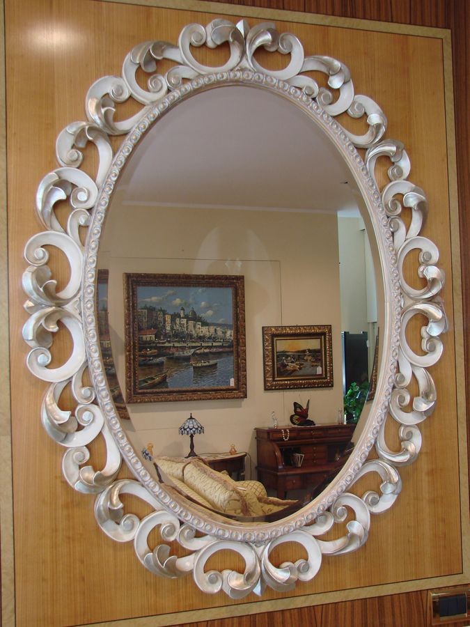 Espejo de dormitorio tallado - Muebles clásicos italianos