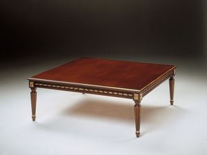 Art. 261/Q, Pequea mesa clsica en madera tallada, para sala de estar